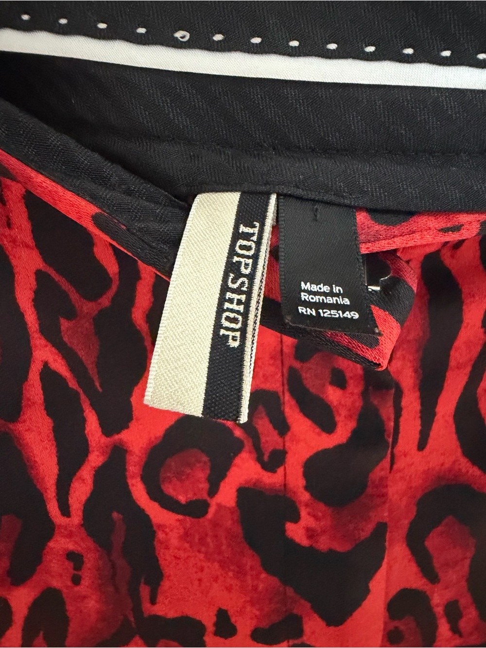 TOPSHOP Red and Black Animal Print Blazer and Trousers Set - Picture 7 of 10